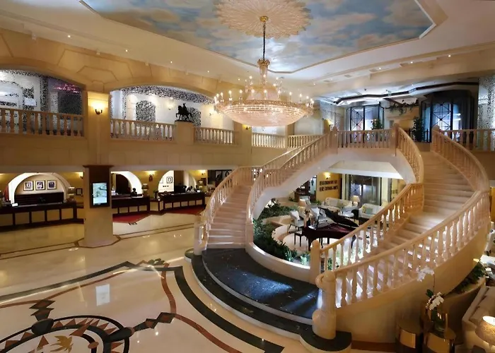Knight Castle Hotel