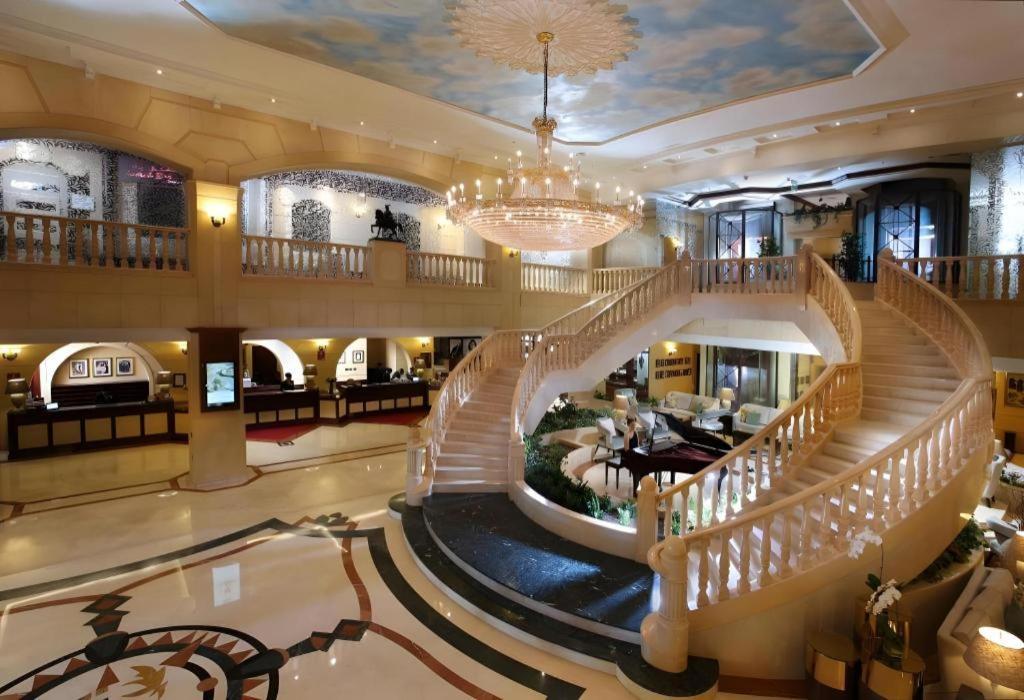 Hotel Knight Castle